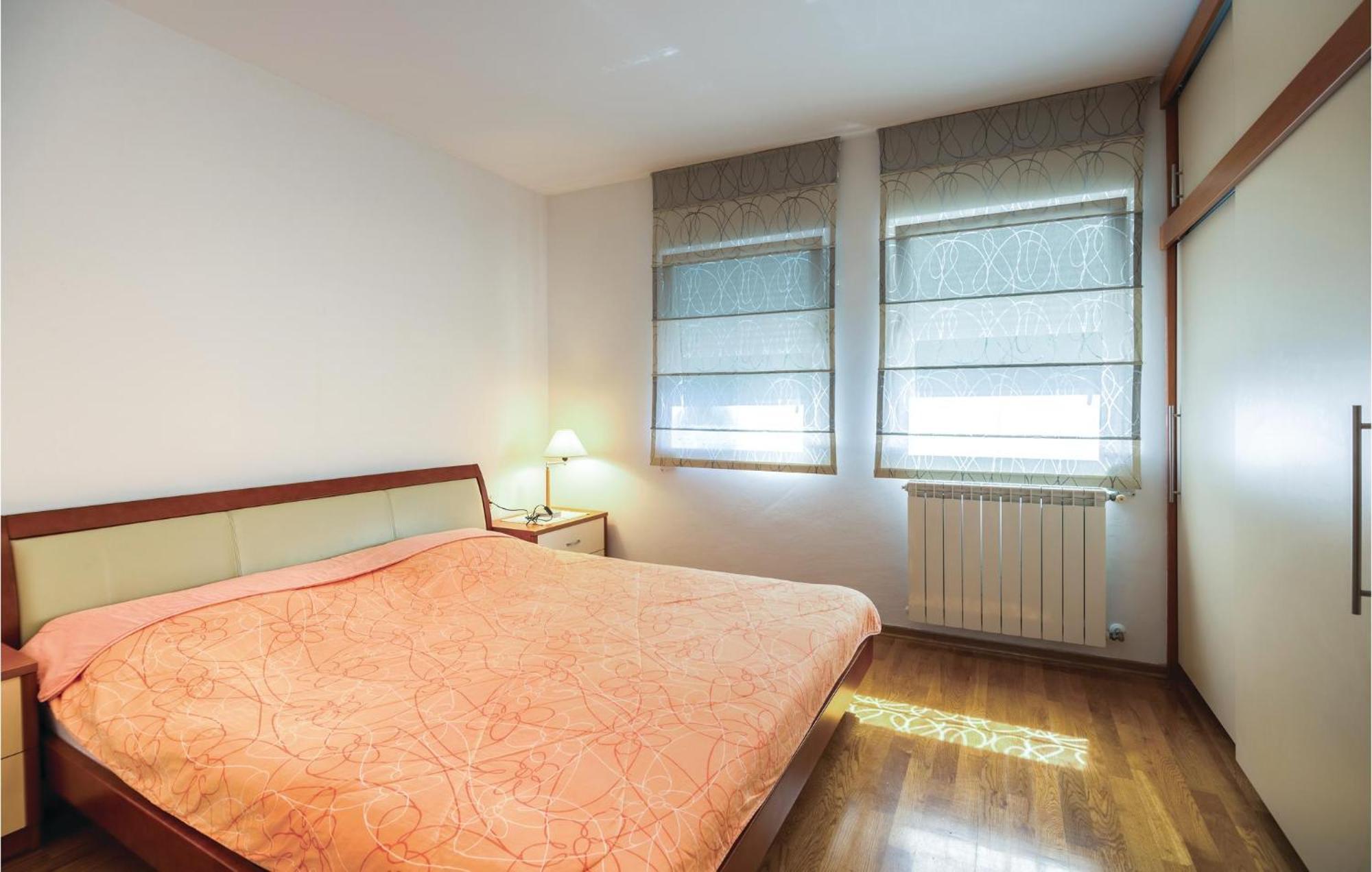 Cozy Apartment In Rijeka With Kitchen Екстер'єр фото